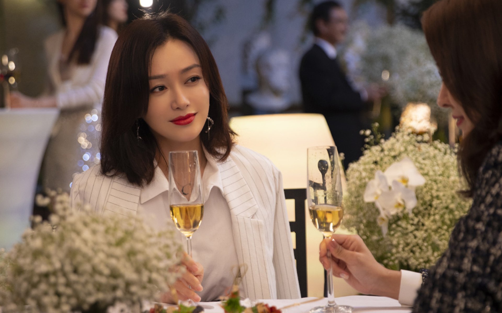 错位时空，当欧冠半决赛的草坪上，篮网血拼北京队