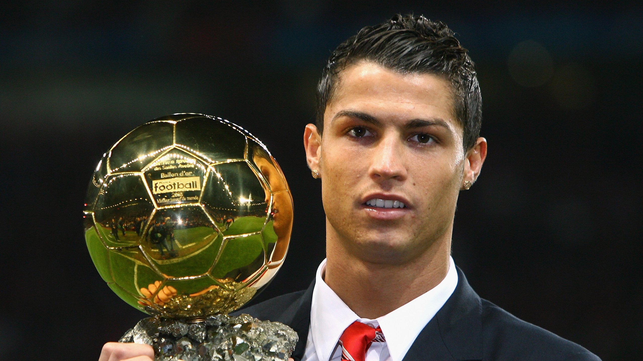 嘘声变赞歌，当若日尼奥的叹息之墙，在英格兰筑起