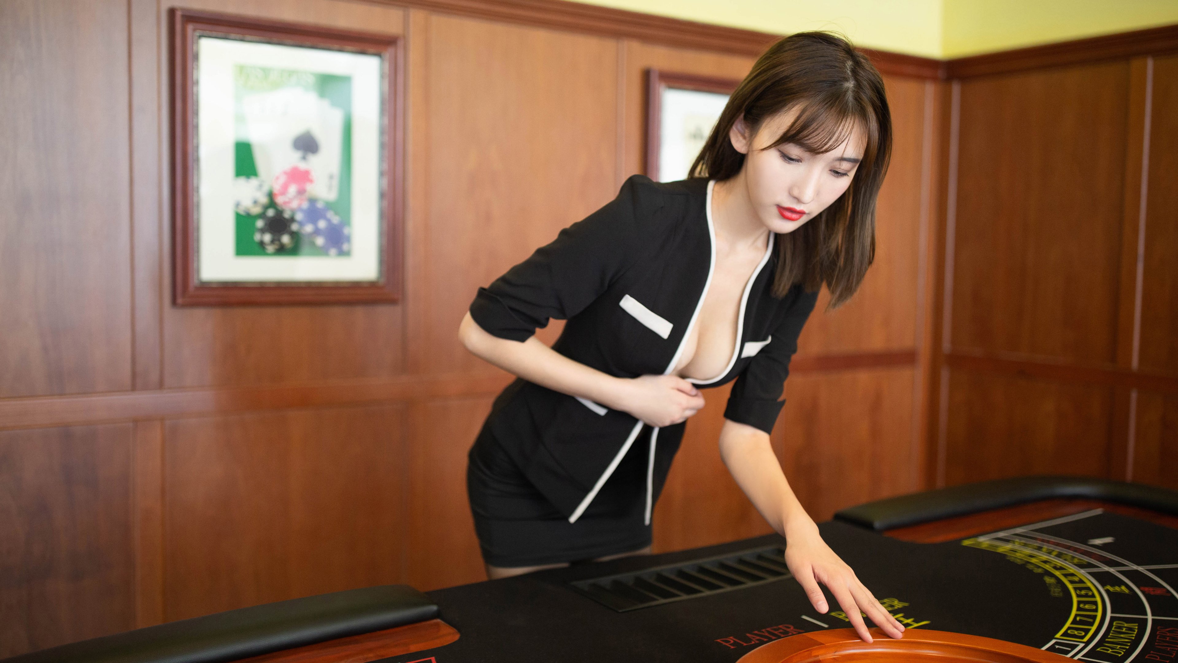 新王登基之夜,久保建英的马赛回旋与郁金香的最后一瓣