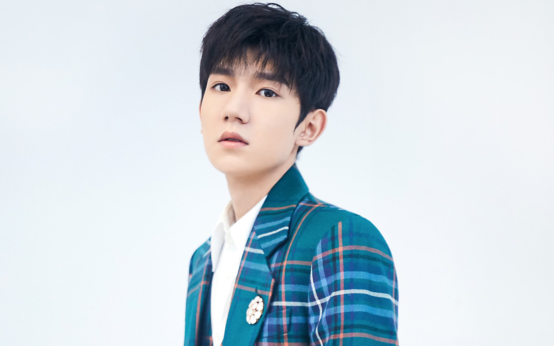 雪线的信使，当威尔士的雨遇见安第斯的风，克瓦拉茨赫利亚在何处写就转瞬的史诗？