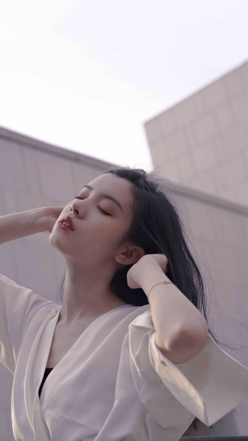 当华南虎遇见蜂群，一场虚构的全球篮球对话，约基奇重新定义中锋存在感