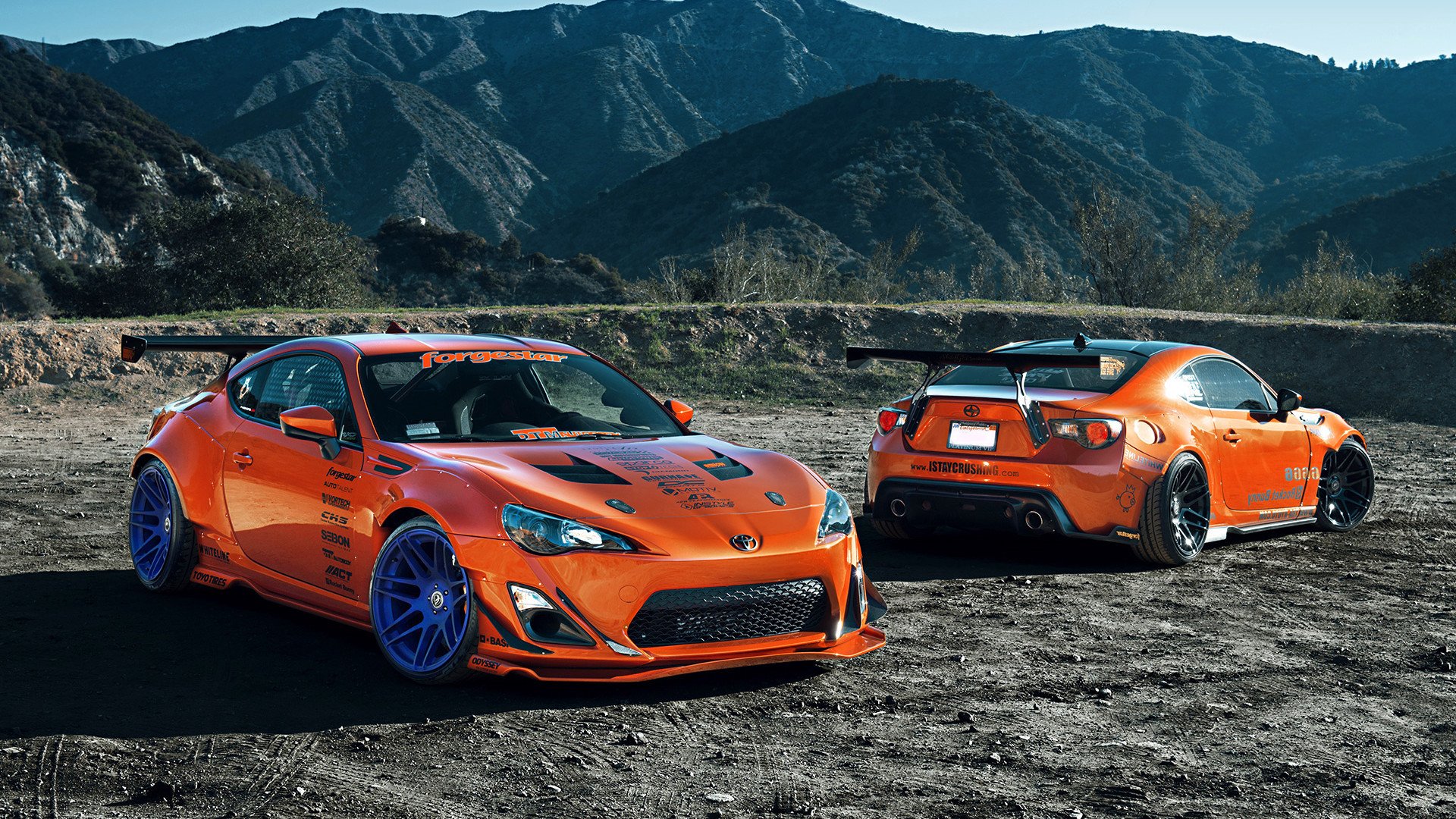 橙色风暴席卷卡塔尔，双面守护神拉亚导演晋级奇迹